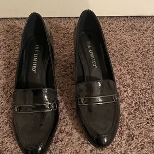Black pumps - never worn